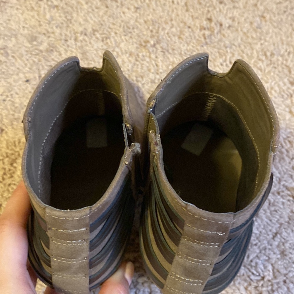 Heeled booties - Picture 11 of 11